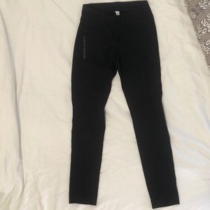 Lululemon motto pants